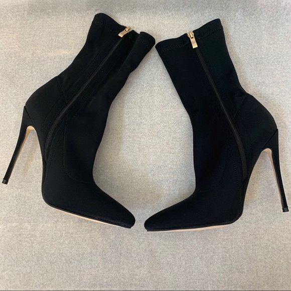 SIMMI Shoes - SIMMI Jadah Pointed Toe Ankle Boot